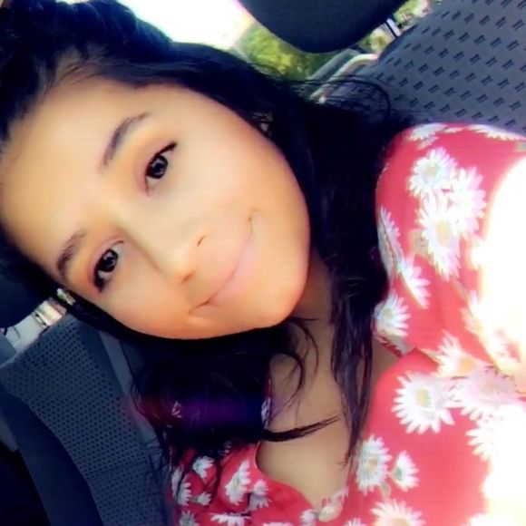 Meet your Posher, Carolina - Picture 1 of 1